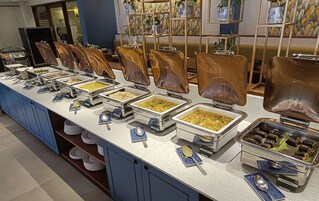 Desayuno buffet incluido todos los días 