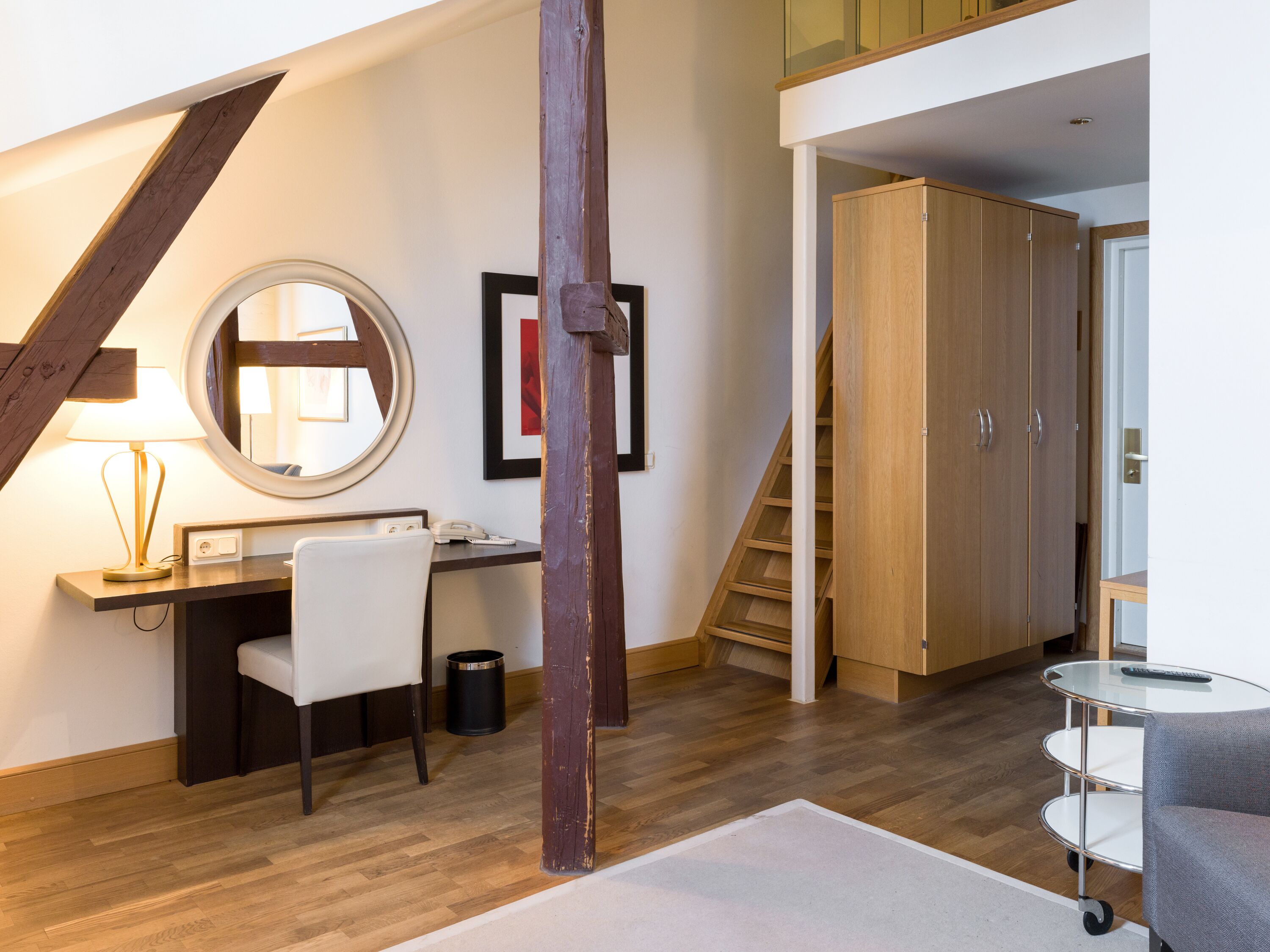 premium bedding, pillow-top beds, minibar, in-room safe