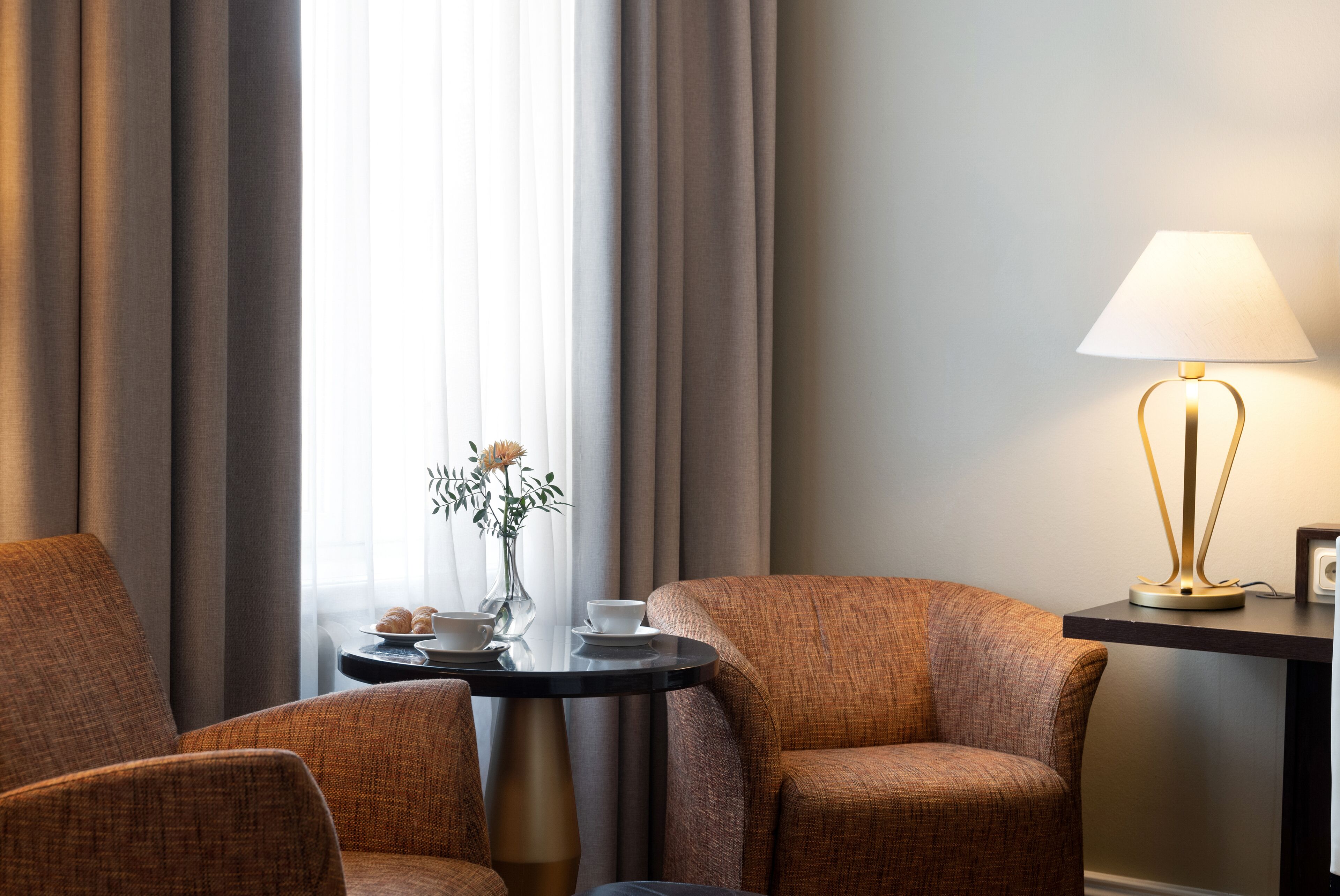 deluxe double room | premium bedding, pillow-top beds, minibar, in-room safe