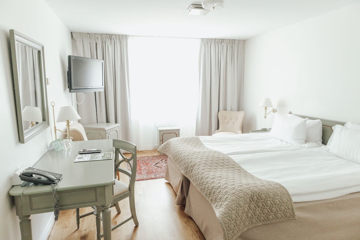 Standard Double or Twin Room | 1 bedroom, hypo-allergenic bedding, desk, iron/ironing board