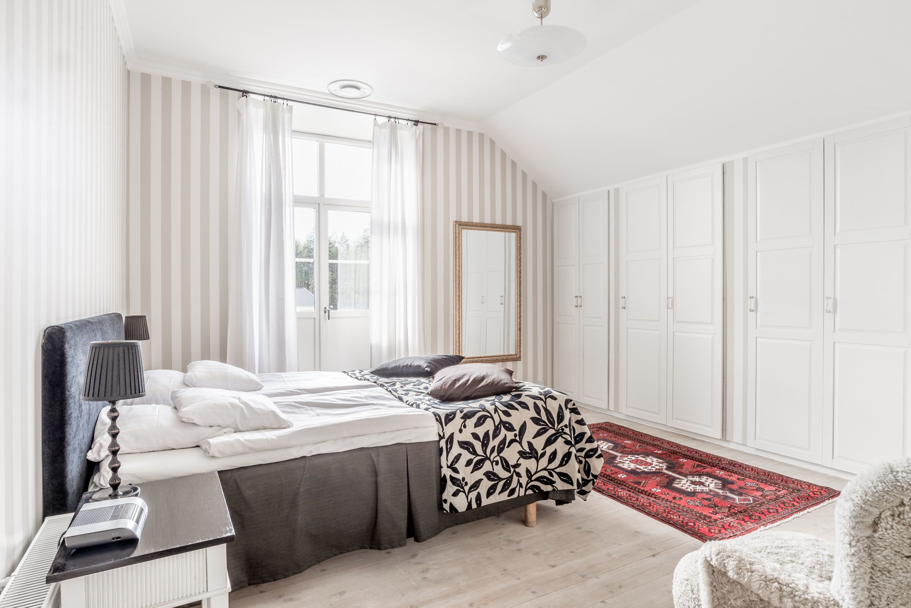 suite, 2 bedrooms | 1 bedroom, hypo-allergenic bedding, desk, iron/ironing board