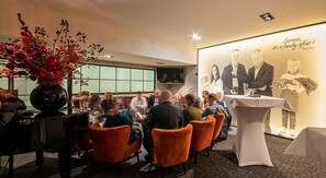 Lobby-Lounge