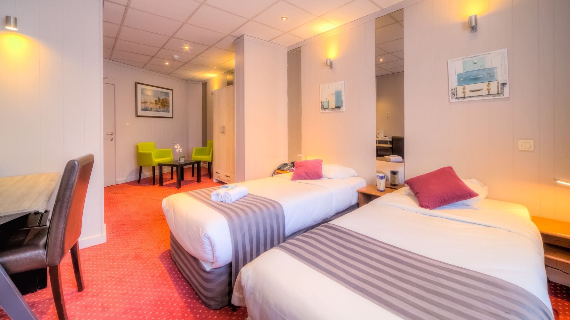 In-room safe, desk, soundproofing, free WiFi