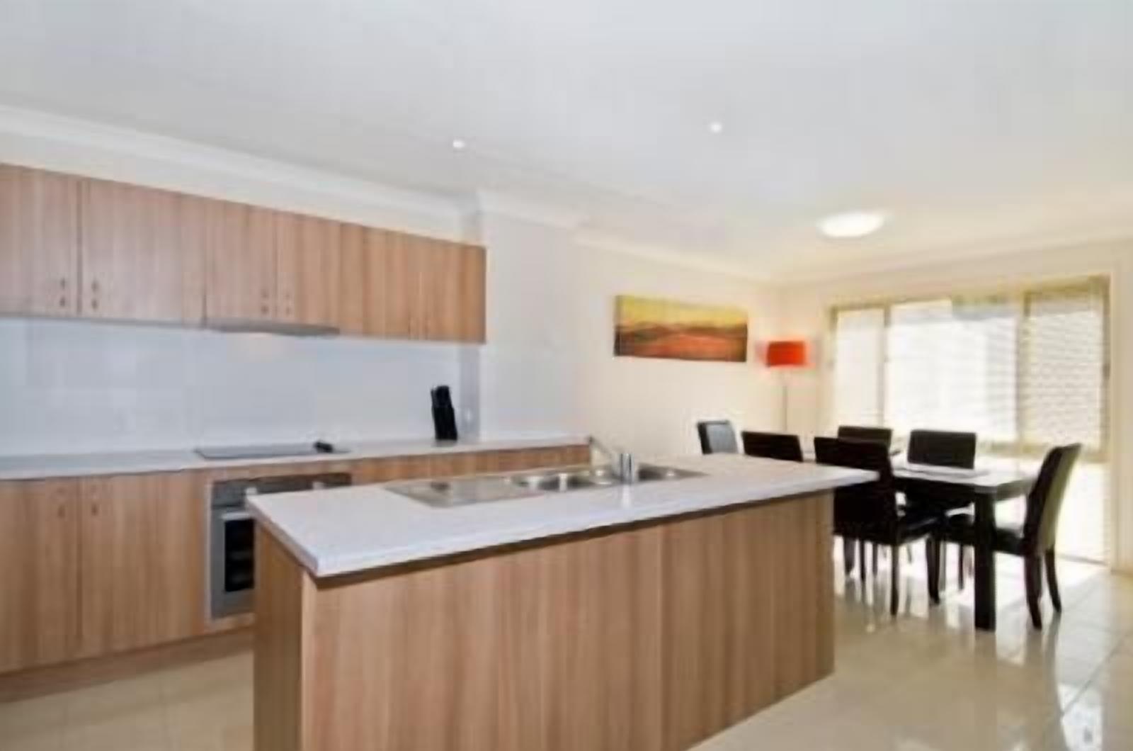 Townhouse, 2 kamar tidur | Dapur pribadi | Lemari es, microwave, oven, dan kompor