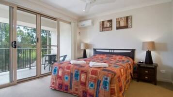 Casa de ciudad, 3 habitaciones | 1 habitación, tabla de planchar con plancha y internet por cable gratis