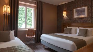 Habitación triple | Insonorización, tabla de planchar con plancha y wifi gratis