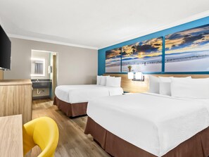 Desk, laptop workspace, iron/ironing board, free cribs/infant beds - Days Inn by Wyndham Houston East (Houston)