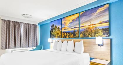 Days Inn by Wyndham Houston East