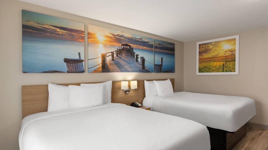 Days Inn by Wyndham Lincoln