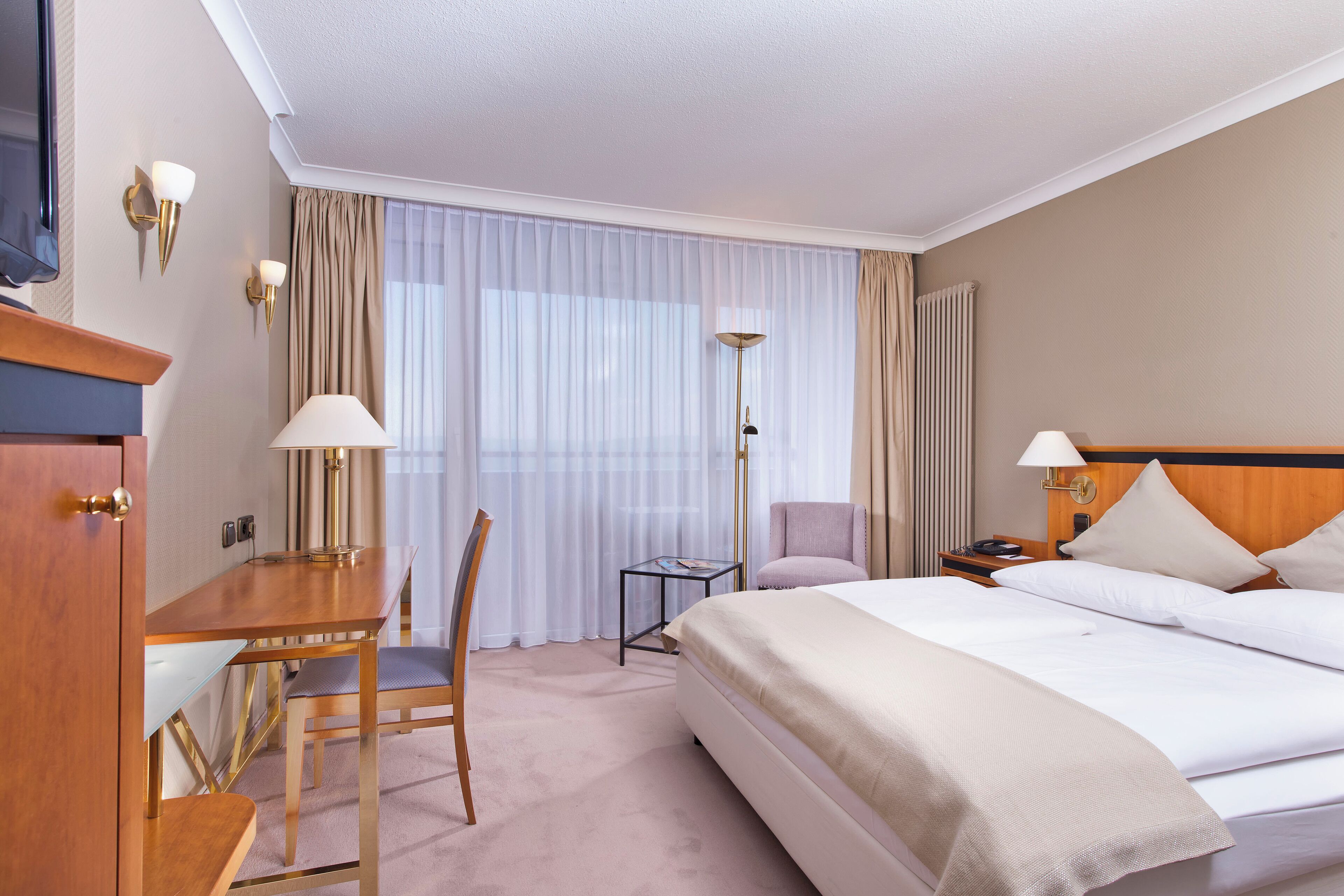 Superior Double Room | In-room safe, desk, iron/ironing board, free WiFi