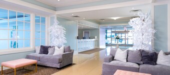 Bella Vista Hotel & Suites