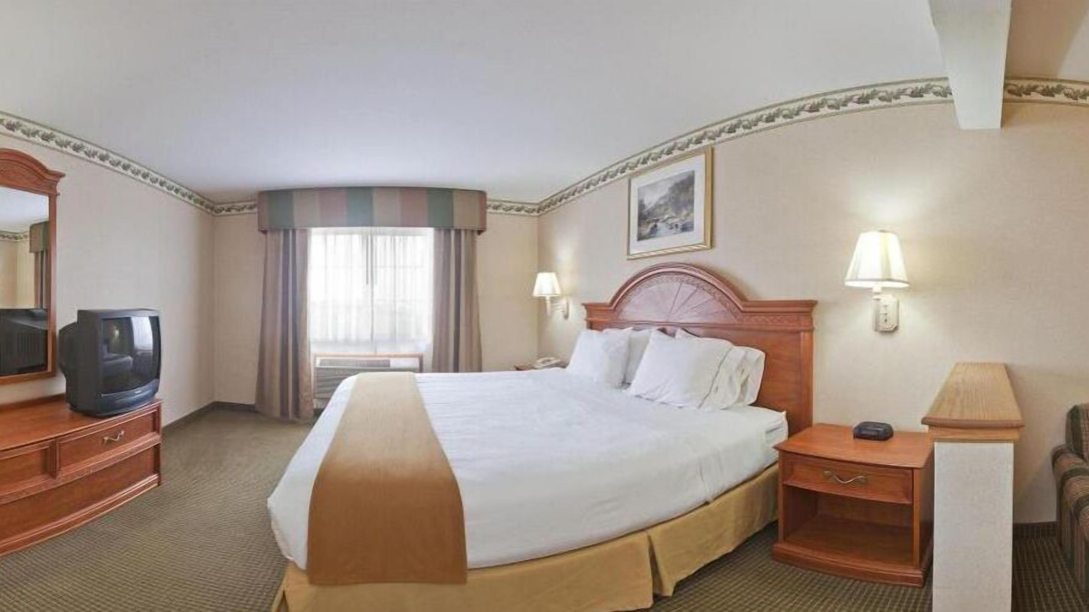 in-room safe, desk, iron/ironing board, free cots/infant beds