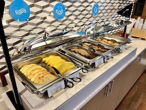 Tägliches inbegriffenes Frühstücksbuffet