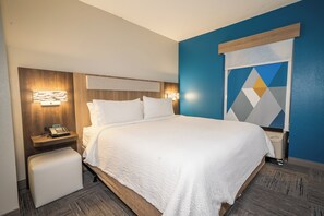 Suite, Multiple Beds | Pillow-top beds, desk, laptop workspace, blackout curtains - Holiday Inn Express Hotel & Suites Tampa Northwest - Oldsmar by IHG (Oldsmar)