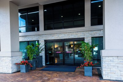 Holiday Inn Express Hotel & Suites Tampa Northwest - Oldsmar by IHG