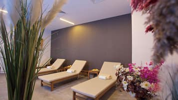 Sauna, dampbad, thai-massage, massagebehandlinger