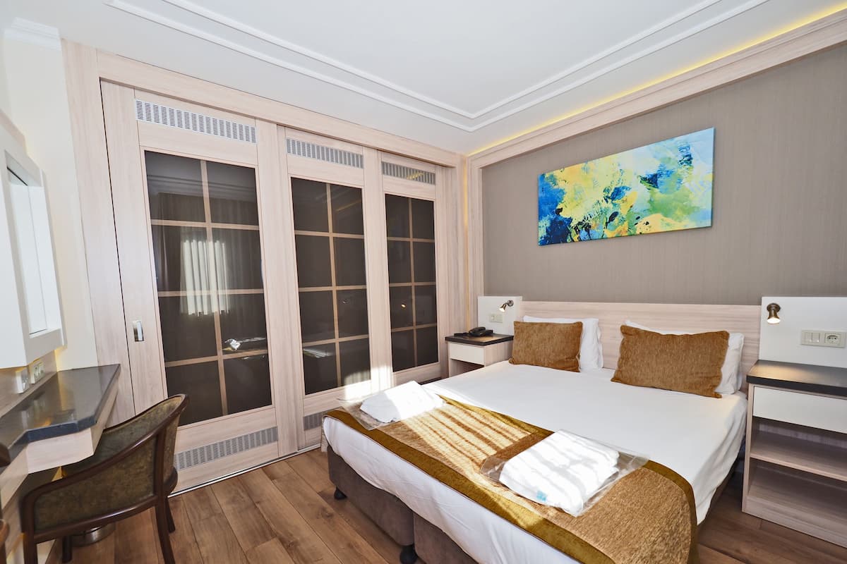 Italienische Bettbezüge von Frette, hochwertige Bettwaren, Minibar
