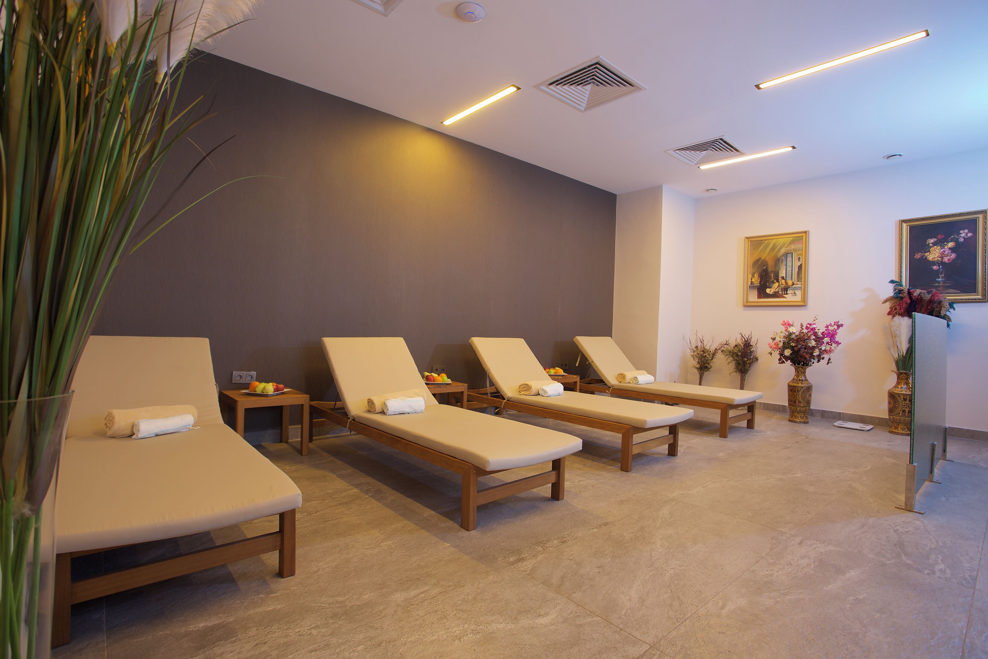 sauna, steam room, thai massages, massages