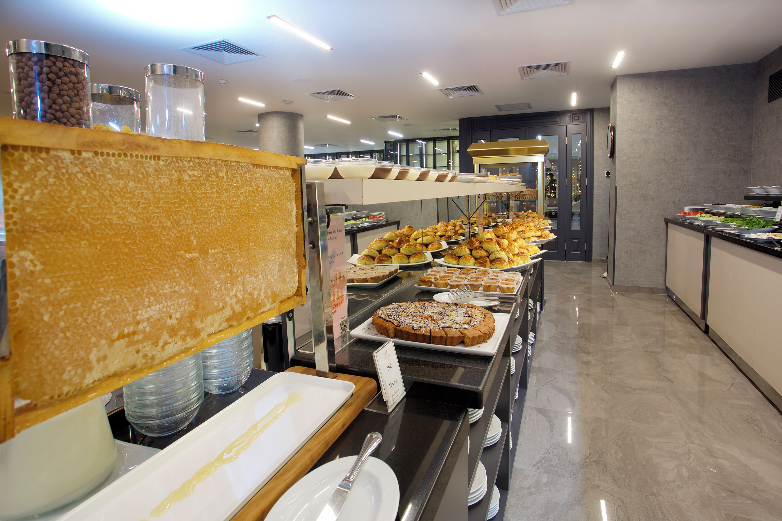 매일 뷔페 무료 아침 식사 포함