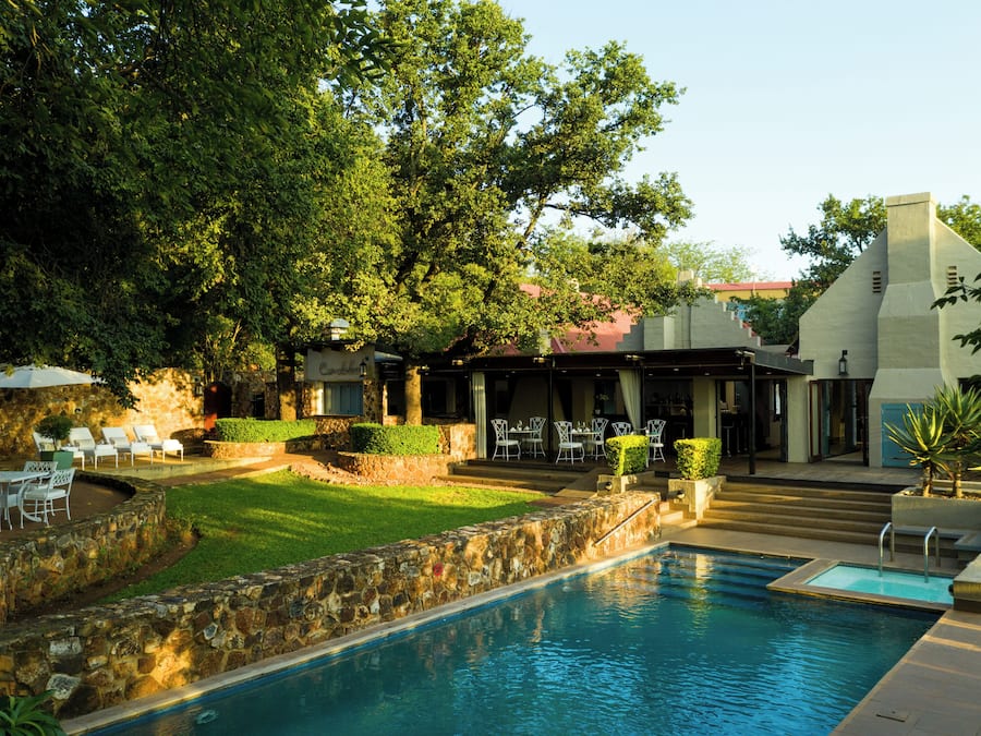 Couples treatment rooms, sauna, hot tub, steam room, body treatments