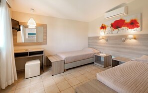 Family Room, Garden View (Superior) | 1 bedroom, free WiFi, bed sheets