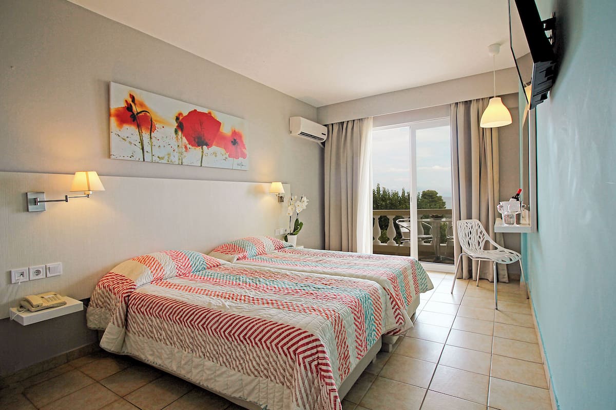 Twin Room, Sea View | Free WiFi, bed sheets