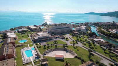 Canvas by Mitsis Messonghi