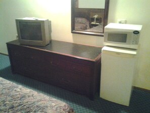 Desk, free WiFi, wheelchair access