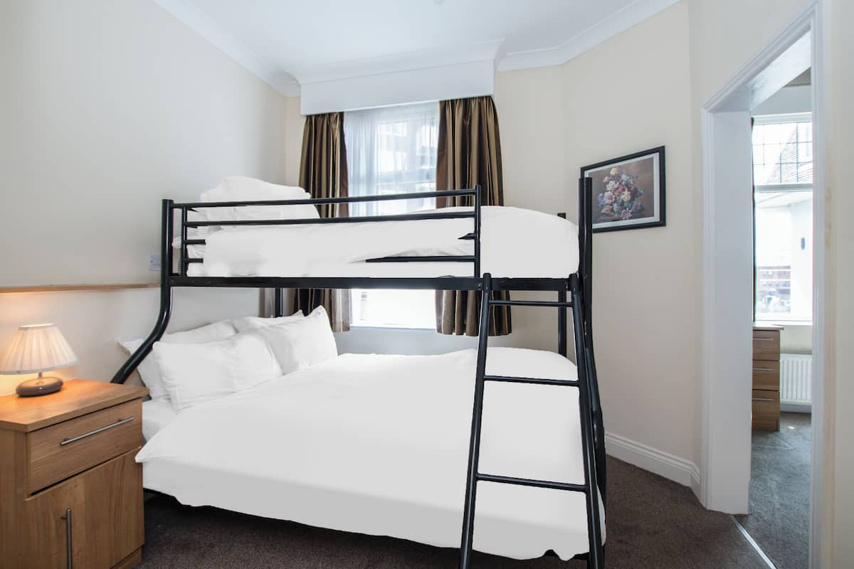Standard-Vierbettzimmer, 2 Doppelbetten