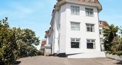 Belvilla Russel Court Hotel Bournemouth Central