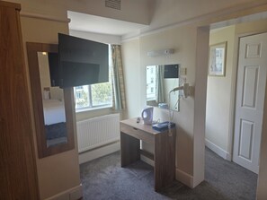 Standard Double Room, 1 Double Bed | Pillowtop beds, desk, free cribs/infant beds, free WiFi