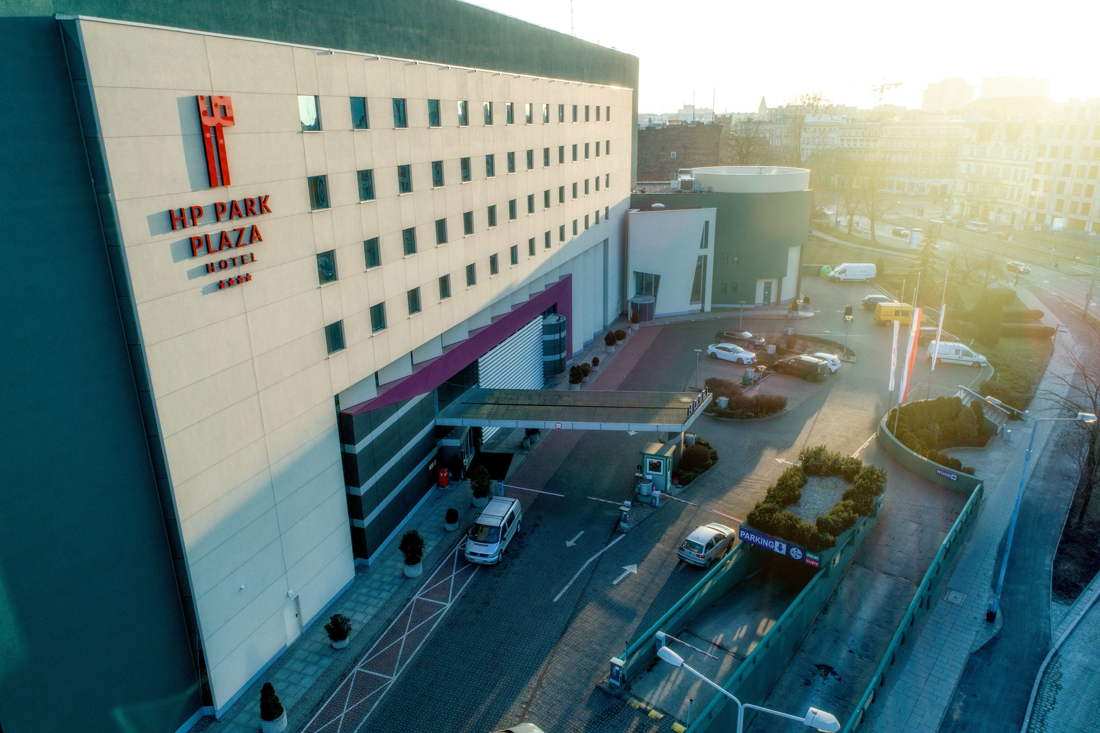 self-parking (surcharge) 90 per night