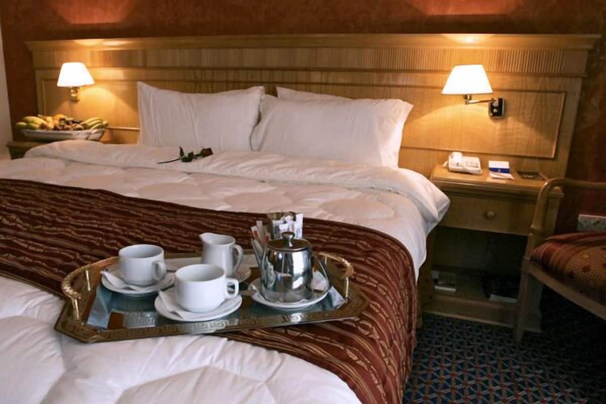 Biancheria da letto di alta qualità, minibar, una cassaforte in camera