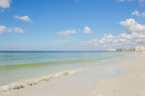 Marco Beach Vacation Suites