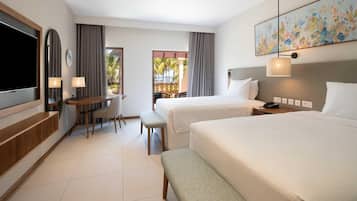 Deluxe Room, 2 Twin Beds | Minibar, in-room safe, desk, laptop workspace