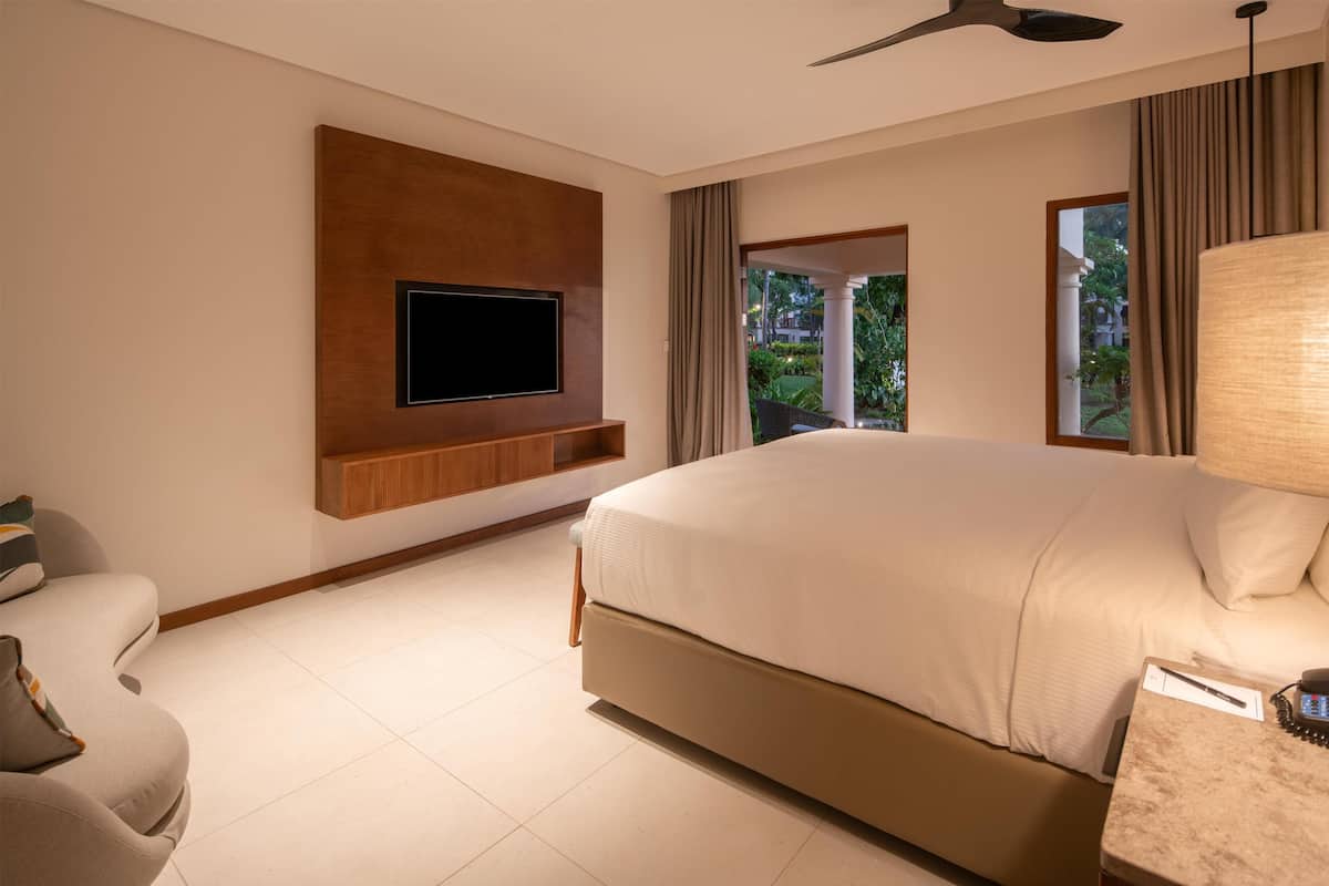 Family Suite, Beachfront | Minibar, in-room safe, desk, laptop workspace