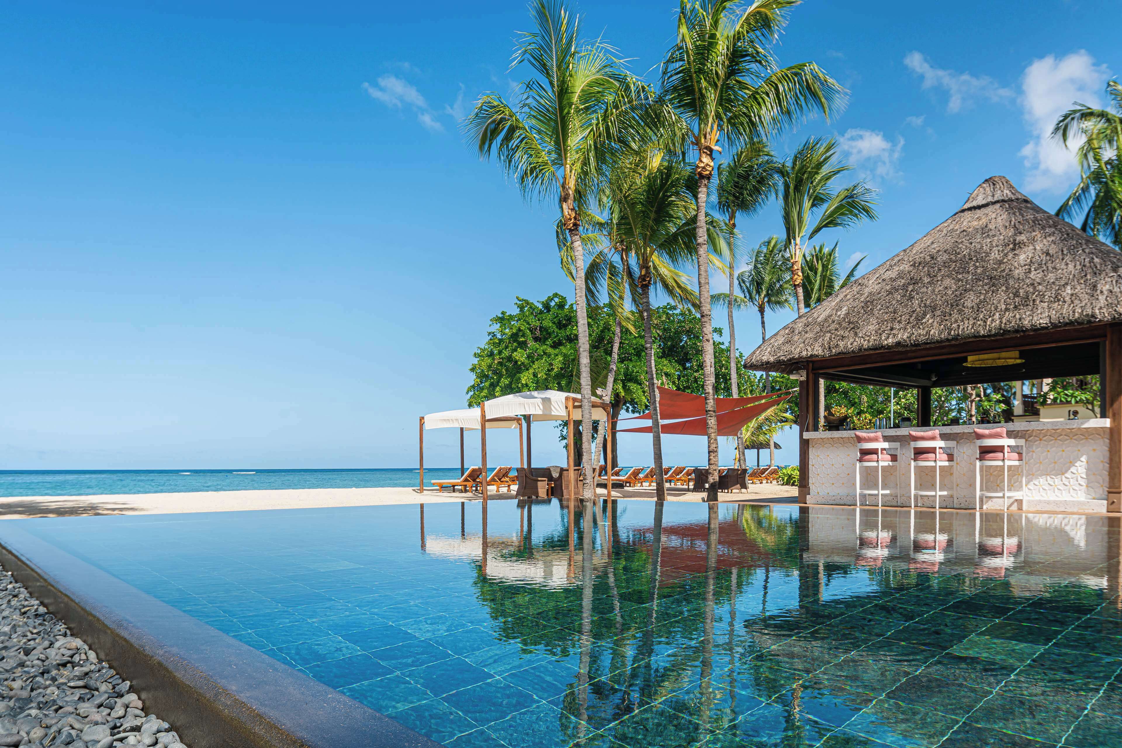 3 间酒吧/酒廊、2 间池畔酒吧、海滨酒吧