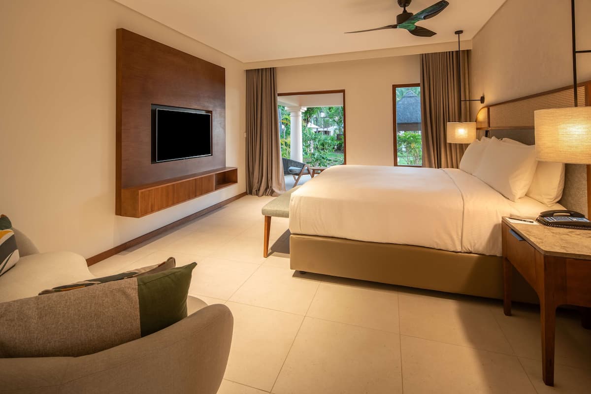 Family Suite, Beachfront | Minibar, in-room safe, desk, laptop workspace