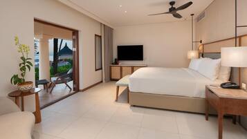 Chambre, 1 très grand lit, en front de plage