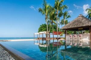 2 outdoor pools, pool umbrellas, sun loungers
