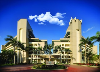 Hotel exterior and entrance at Hyatt Vacation Club at Hacienda del Mar, Dorado