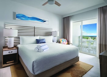 Premium bedding, pillowtop beds, in-room safe, blackout drapes at Hyatt Vacation Club at Hacienda del Mar, Dorado