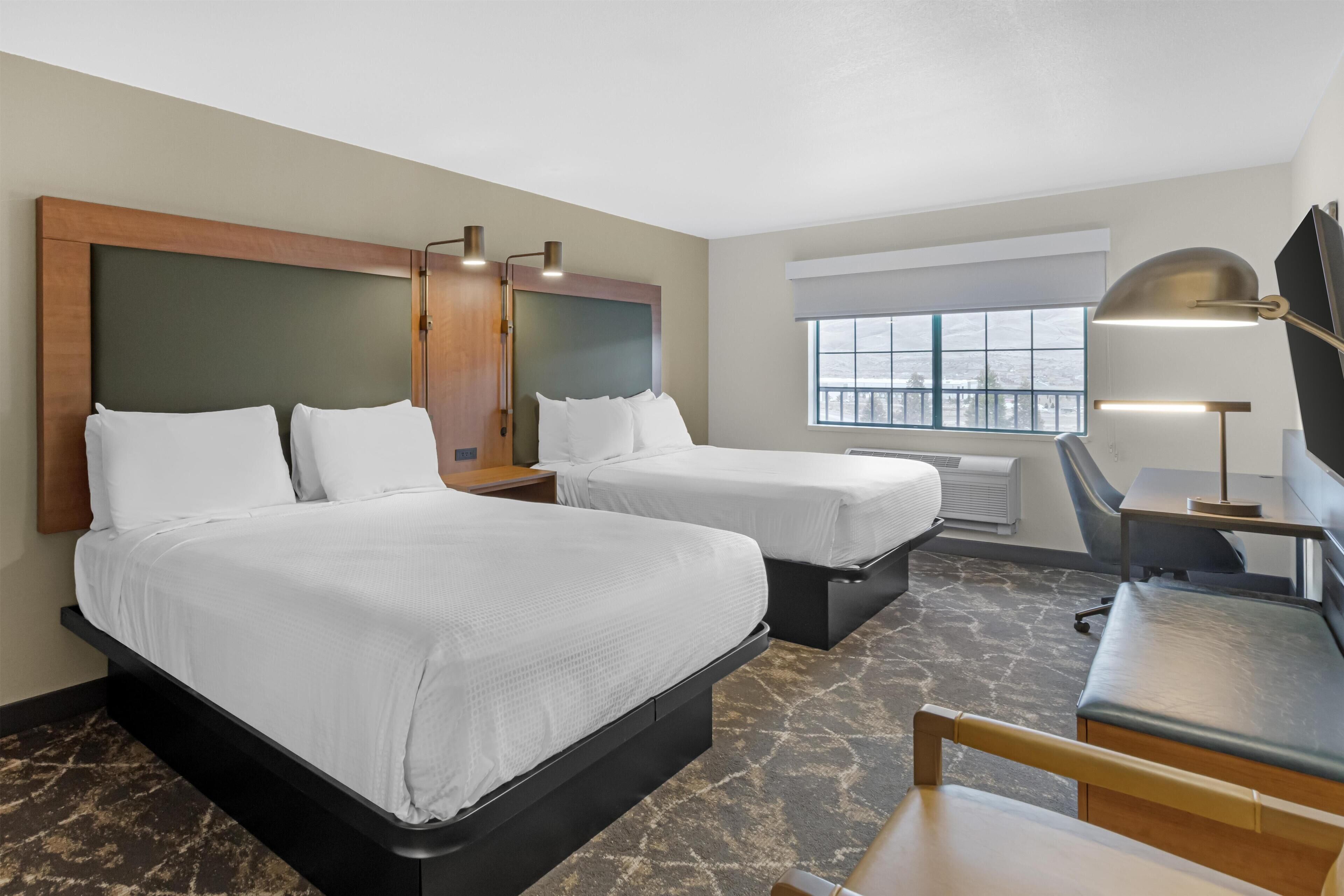 標準客房, 2 張加大雙人床, 非吸煙房, 雪櫃 | 高級寢具、特厚豪華床墊、房內夾萬、書桌