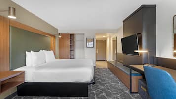 スタンダード ルーム キングベッド 1 台 冷蔵庫 マウンテンビュー | 高級寝具、ピロートップベッド、セーフティボックス (室内)、デスク