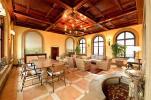 Penthouse | Terrace/patio