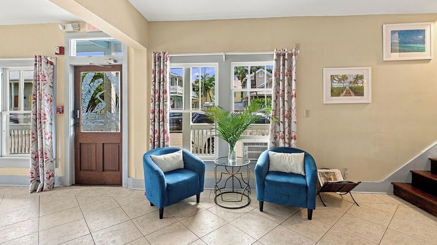 The Independent Inn-Adults only
