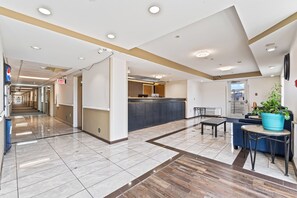 Lobby - Rodeway Inn & Suites Nampa (Nampa)