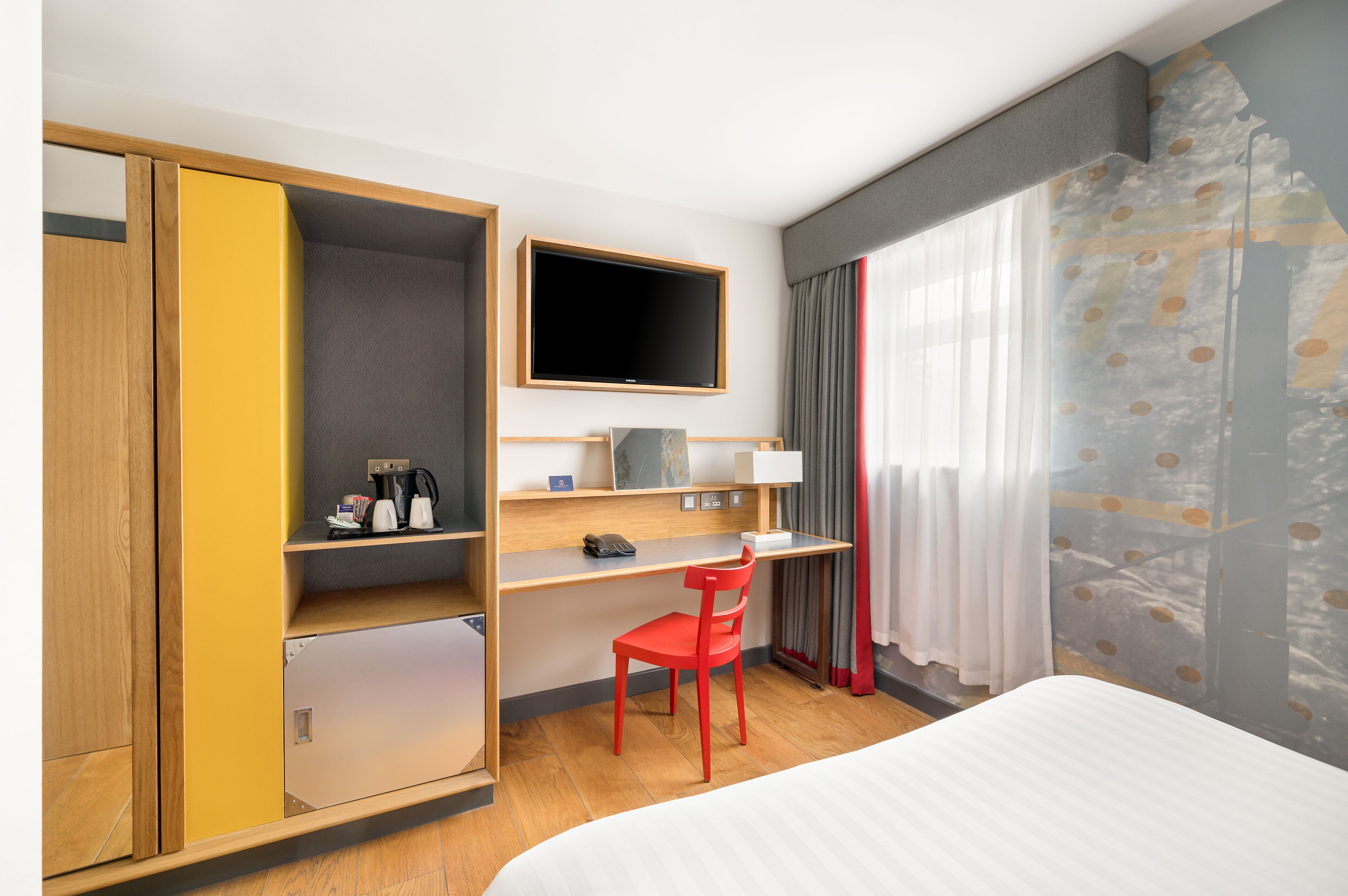 standard double room | desk, laptop workspace, iron/ironing board, free wifi