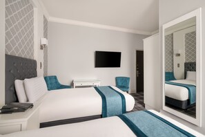 Carlton Classic Twin Room (Separate Building) | Desk, laptop workspace, iron/ironing board, free WiFi - Cairn Hotel Newcastle Jesmond (Newcastle-upon-Tyne)