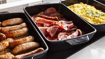 Daily English breakfast (GBP 13.95 per person)